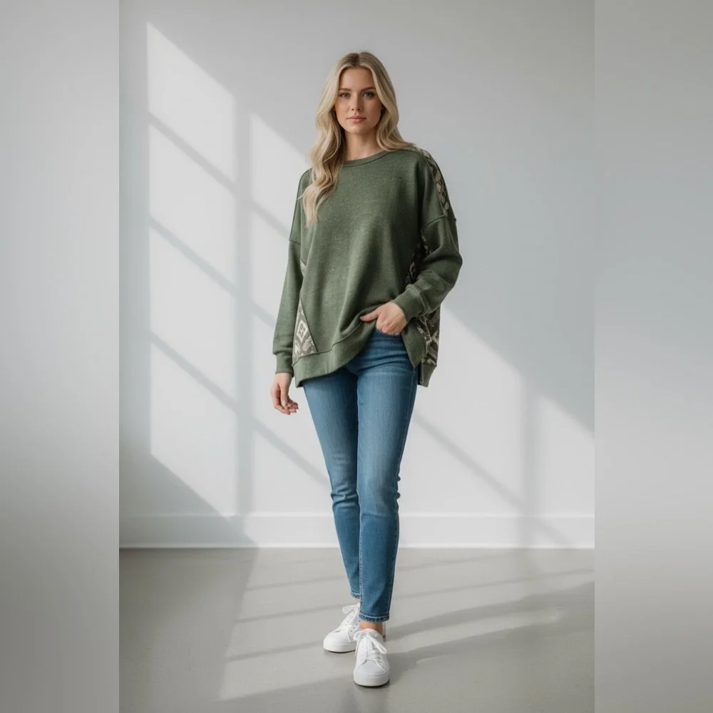 GREEN SWEATER - Picture 10 of 10